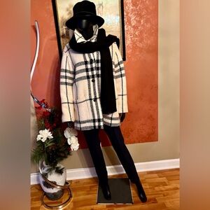 Burberry Black and White Checkered Cape